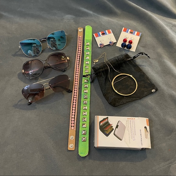 Random accessory bundle - new & used - Picture 1 of 5